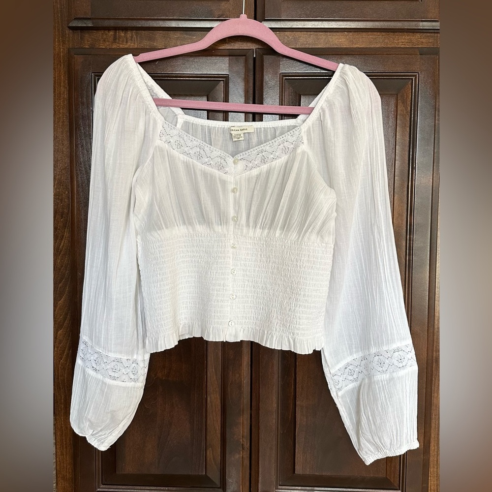 NWT American Eagle Gorgeous White Top with romantic detailing ~ Size Small